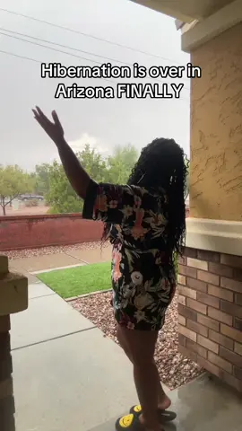 Great Weather is on the Horizon For us 🙌🏽🙌🏽🙌🏽 #arizona #raining #flooding #arizonacheck 