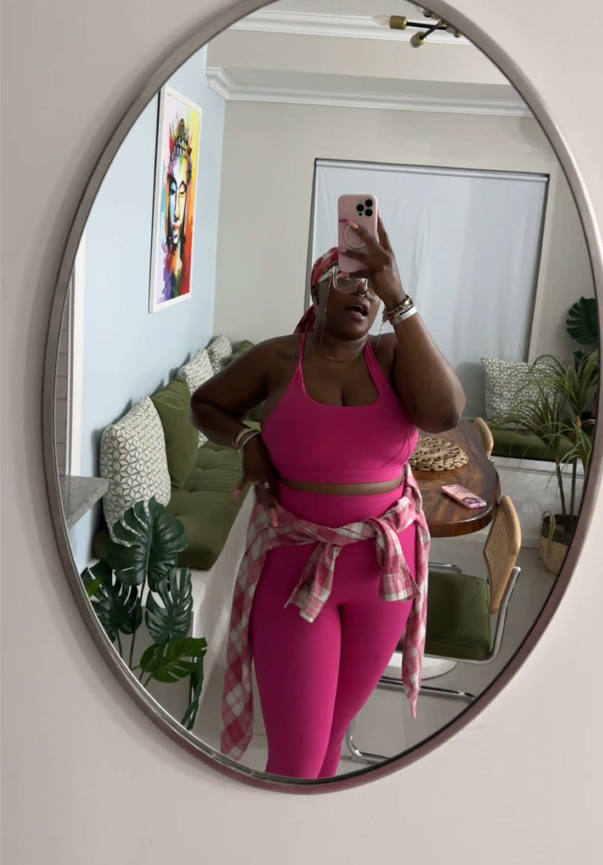 Love, love, LOVE this set real bad. 💕