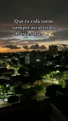 Que linda es la vida 🫠#vida #serenata #salsa 