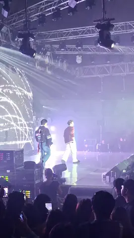 Mai mee arai mang~  Excuse my scream po hehehe😔 #LYKNTOURxMANILA #FinalHowl #lykyou #LYKNUNLEASHEDWORLDTOUR #lykn 