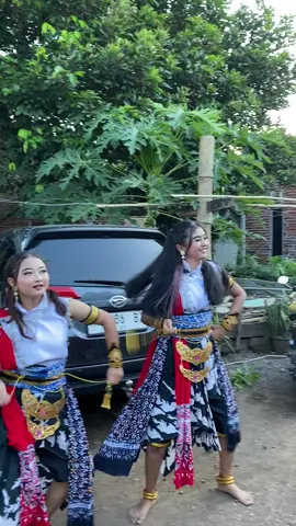 Opo ki #fyp #lewatberanda #tiktokviral #njaran #kesenianjaranan @Mudo Budoyo 