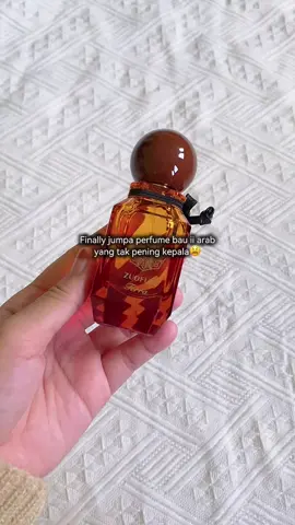 Perfume bau arab korang wajib grab🫶🏻 wangi vanilla yang tak pening kepala yang da class gaji,pgi ceramah,usrah boleh try perfume ni😍 #zoufun #zoufunperfume #perfumearab #perfumewangi #perfume 