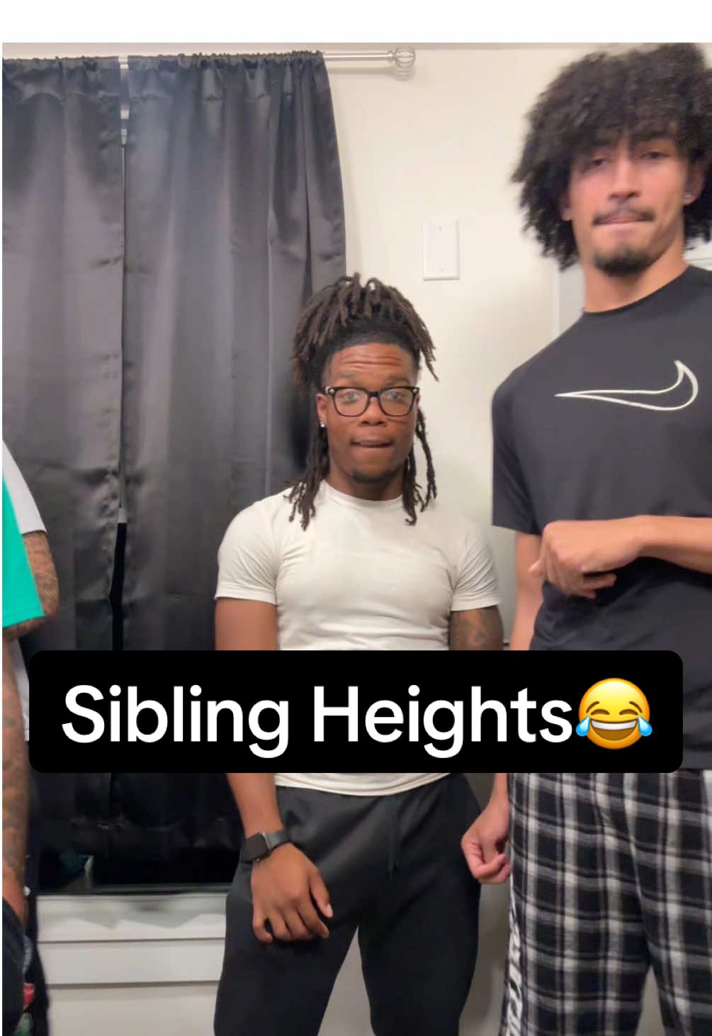 Smh😂😂 height just skipped past me #fyp #foryoupage #Siblings #height #athlete @SLIM @GB3 