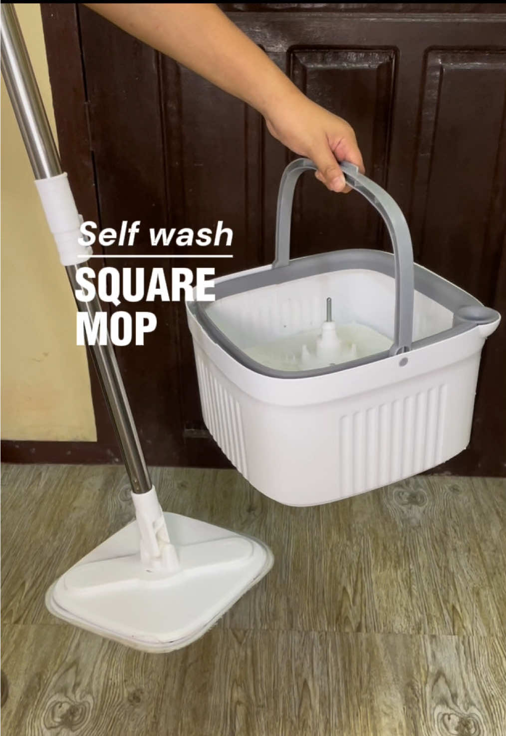 Mapapadali na ang paglilinis mo dahil sa self wash spin square mop na to! Super affordable kaya icheck out mo na sa yellow basket! #selfwashspinmop #squaremop #spinmop #selfspinningmop #mop 