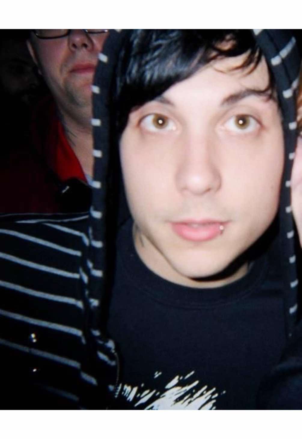 i adore frank iero and his pixie cut like aw u go girl  #frankiero #mcr #mcredit #frankieroedit #fyp 