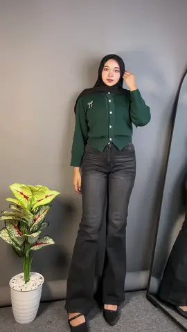 Warnanya cakepp amay!!🥹👊🏻🫶🏻#cutbrayjeans #cutbraywanita #nyamandipakai 