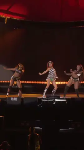 Mais da performance de “SHAKE AH” #tyla @TYLA 
