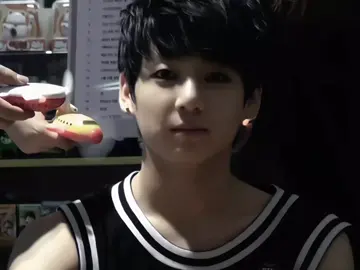 my tiny baby :( #jungkook2013 #jungkook #jeonjungkook #fyp 