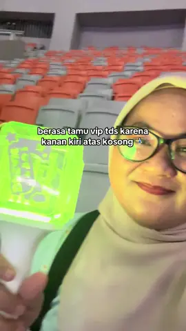 minimal klo emg kagak sold out ni sn gwe deketan ama orang lah INI NAPE JD GWE DITARO SENDIRIAN DI TENGAH-TENGAH, DYANDRA????????#thedreamshow4_in_jakarta #tds4injakarta #tds4jakarta #nctdream 