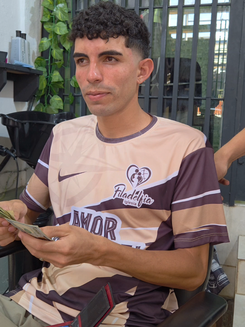 🤣 habilidoso 🤣 @D el mejor 💈💇‍♂️🪒 #pongaseseriosiervo #humorcristiano #arrebatameseñor 