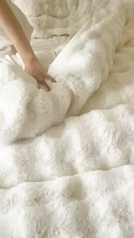 Sản xuất khuôn ép Chăn, dày dặn