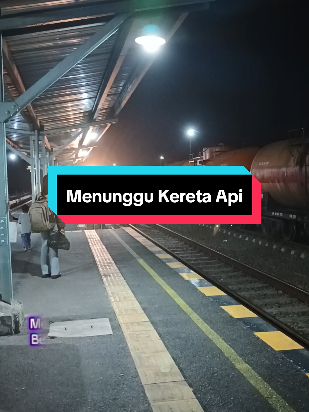 Menunggu Kereta Api Dari Medan.  #fyp #keretaapi #kotamedan #tanjungbalaiasahan #tebingtinggi 