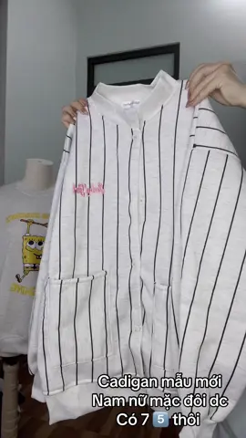 Áo cadigan mã mới nhìn ưng hết nấc luôn ạ, vài chục cành cỡ này. Khoác from rộng dòng nỉ tàu mềm mịn 