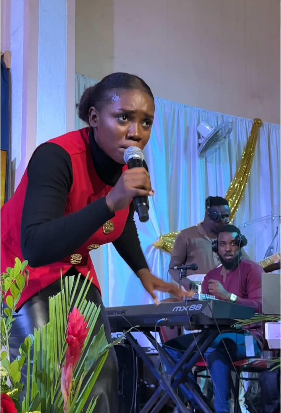 Bese@Loutchina Décius 🇭🇹 #louangeschretienne #adorationchretienne #fentysuperbrandday 