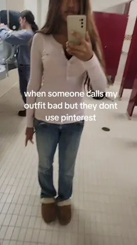 its always the basic ppl #fall #2000s #downtowngirl #fashion #fyp 