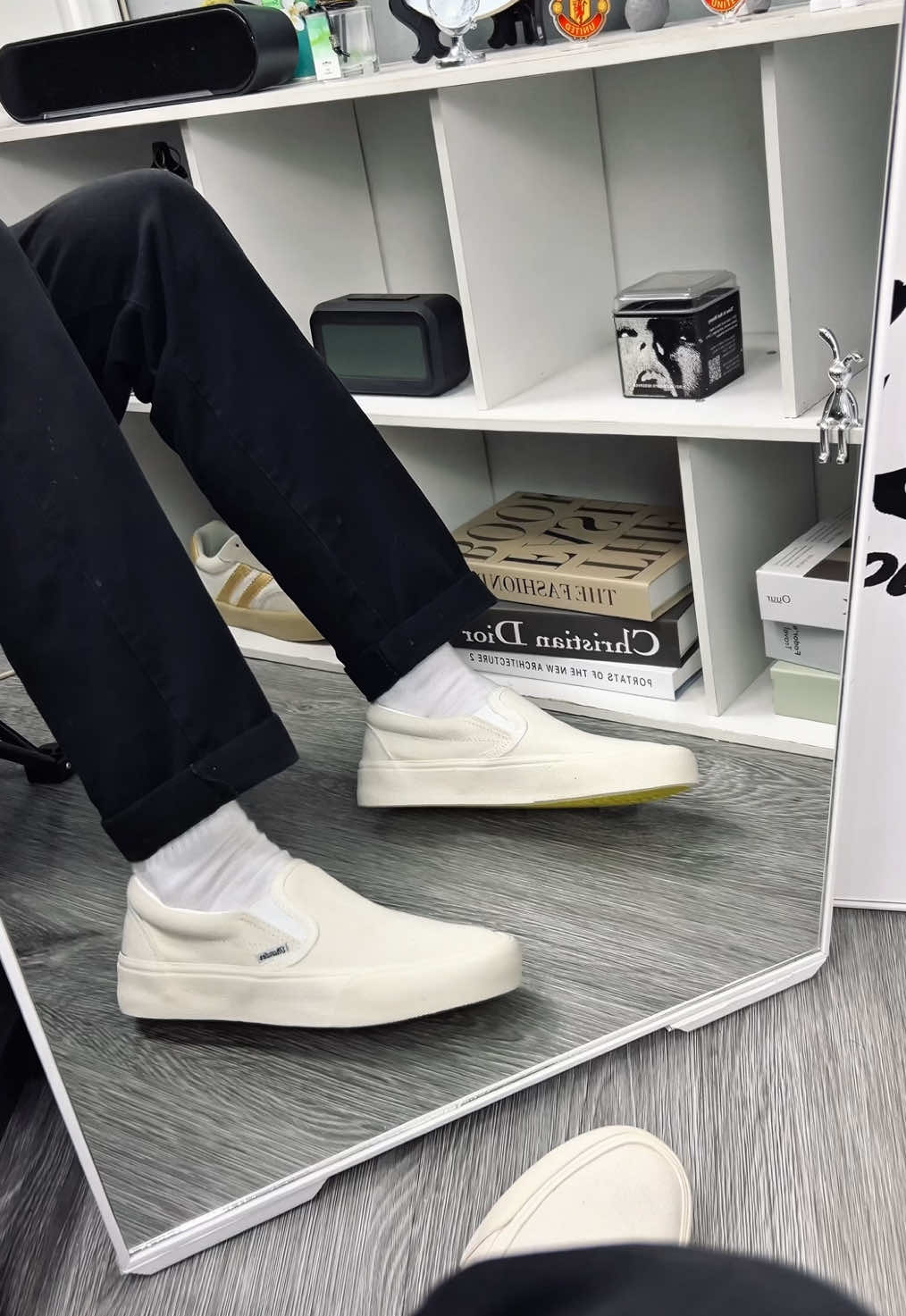 slip on simpel😍 #sepatu #brandlokal #sepatuslipon 