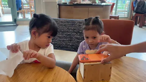 Bé xem mê tít 😍 #hologram #dochoitreem #trendding #hopgo3d #xuhuong 