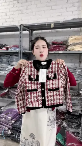 Áo khoác dạ nữ#thuthaofashion #aokhoacnu #aokhoacdanu #aokhoacnuxinh 