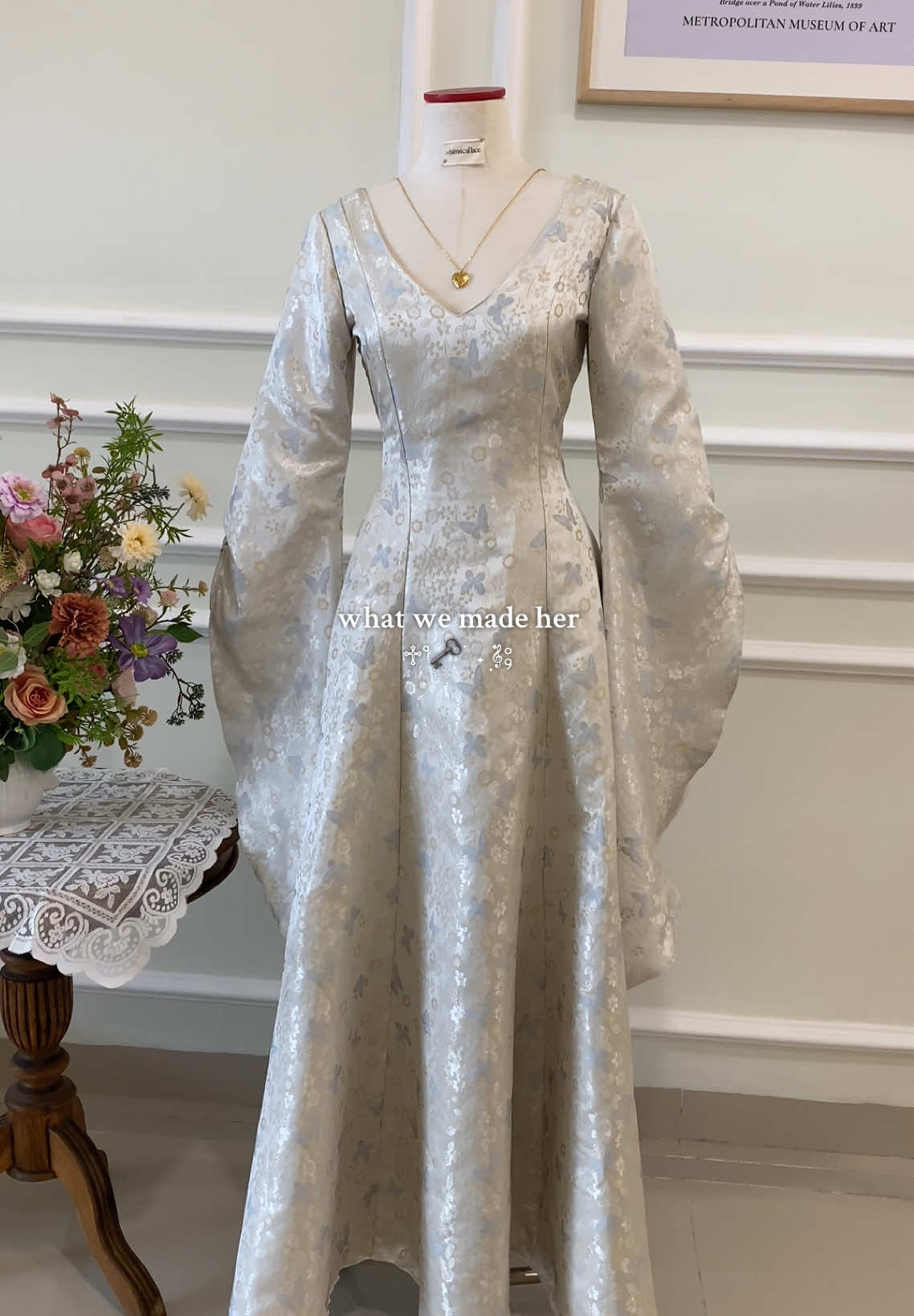 medieval princess core 🏰 we do bespoke garments for any occasions! head over to the “Bespoke” section on whimsicallace.com to learn more 🫶🏼 i don’t send price quotes through comments, please go to our website!