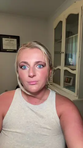 A moment for the makeup look 🤎 #grwm #makeuplover #fyp #ugccreator #ugcmakeup 