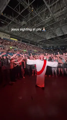 a ptv gig is a valid reason to resurrect x #piercetheveil #ptv #concert #jesus #fyp