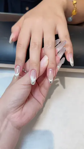 Mẫu mới cập bến 🥰#mongtaygia #nailbox #hilynails #nailsxinh 