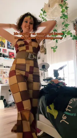 Mon bonheur  #70s #1970sfashion #theodora #gossip #fashion 