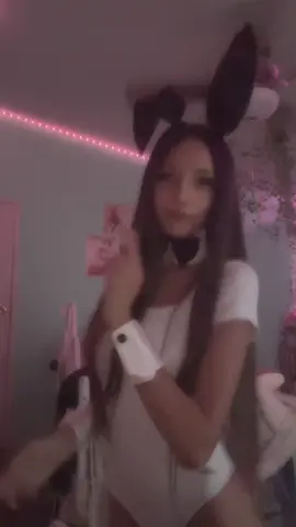 Im bad at dancing this took forever XD #bunnygirl #cosplay #outfit #fyp #foryou