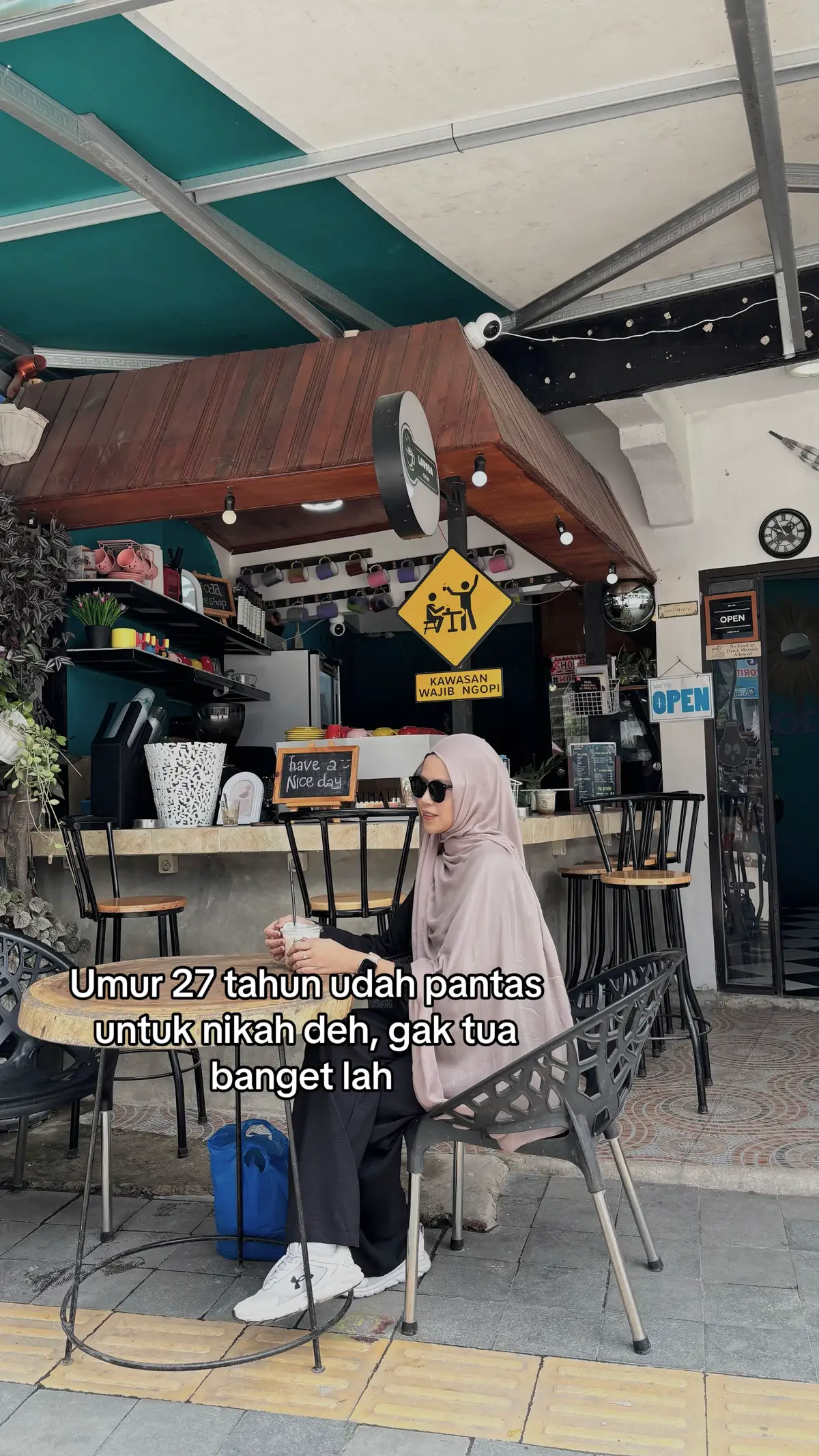 Kerja aja paling bener sampai mati gpp kan. 