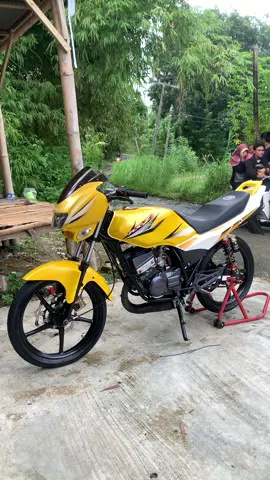 #rzx#fypp #duatakk #twostroke #rzx #rzxofficial #malaysia #fyppp#malaysiastley #fypp #rzxkuning