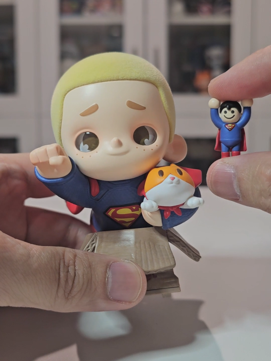 @52TOYS US - NOOK Cardboard Superman Limited Edition. Cute, colorful, and ready to save the day. Superman never looked this fun! #52toys #nook #nooksuperman #raginaldpaz #superman @52TOYS US SHOP 