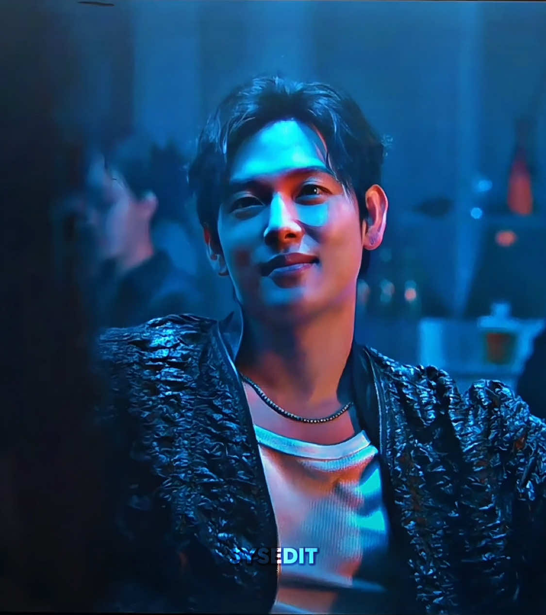 #MANTIS — the way he’s secretly do everything just to protect her>>   #yimsiwan #parkgyuyoung #jaeyi #hanul #edits #fypシ゚ 