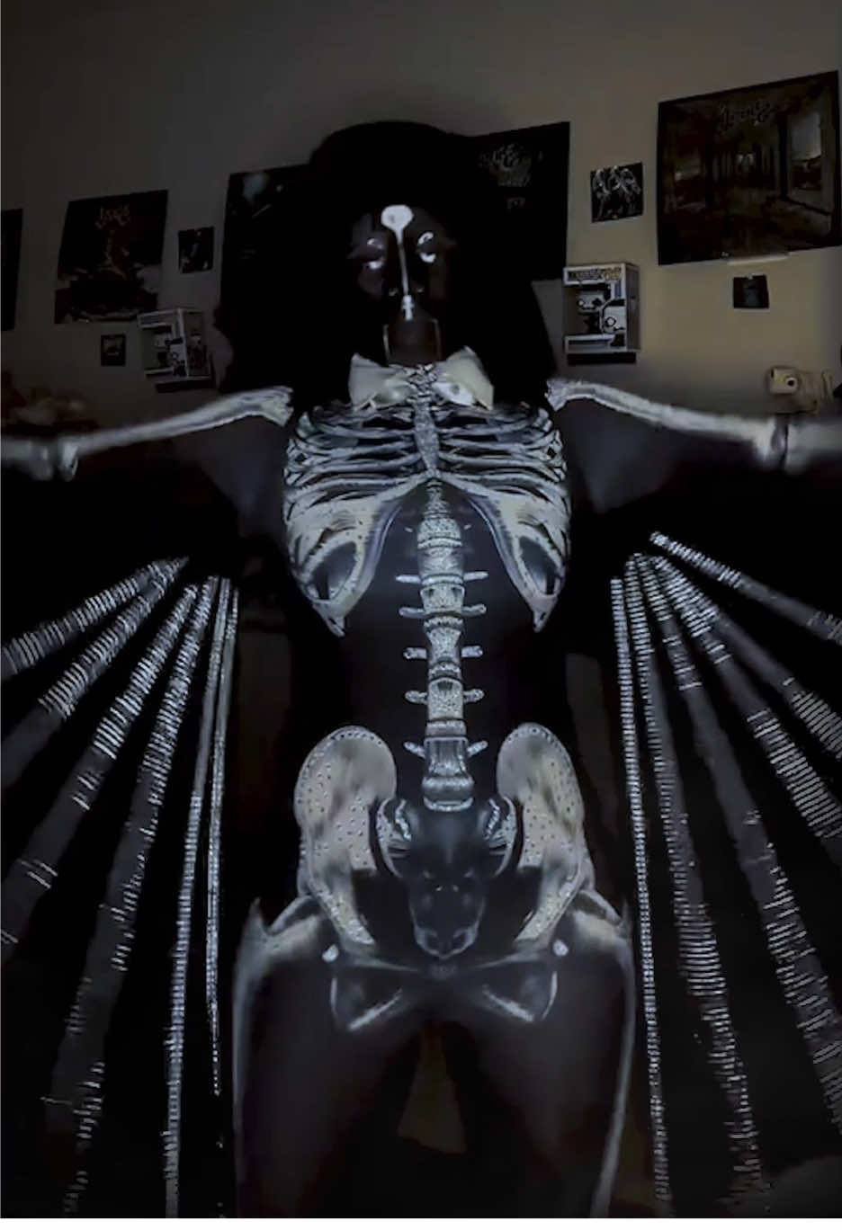 (Trimmed to avoid muting; longer version on IG)  To commemorate the end of #Skeletour, I put together this group video with these other lovely creators! Huge thanks to everyone who got on board and made sure everything was smooth. This was my first time directing a project like this and I'm so happy with the results 💜  In appearance order:  @Papa Darque  @Kain (LupusLion)  @ꪜ𝖎𝖓(𝕾𝖌𝖙.𝕴𝕴𝕴)  @Papa Emeritus Secondo  @🐀 𝙲𝙷𝚅𝚁𝙲𝙷 🐀  @𝕾𝖔𝖗é 𝐕𝖆𝖑𝖑𝖆𝖗𝖎𝖆 ⸸  @DERI BANNER  @ChaosGhoul  @papajam__  @dropwingghoul  @Papa Nihil’s Sugar Baby  @🖤Phantom🖤  @𝙋𝙃𝘼𝙉𝙏𝙊𝙈.ᐟ  . . #thebandghost #skeletour2025 #peacefield #papavperpetua 