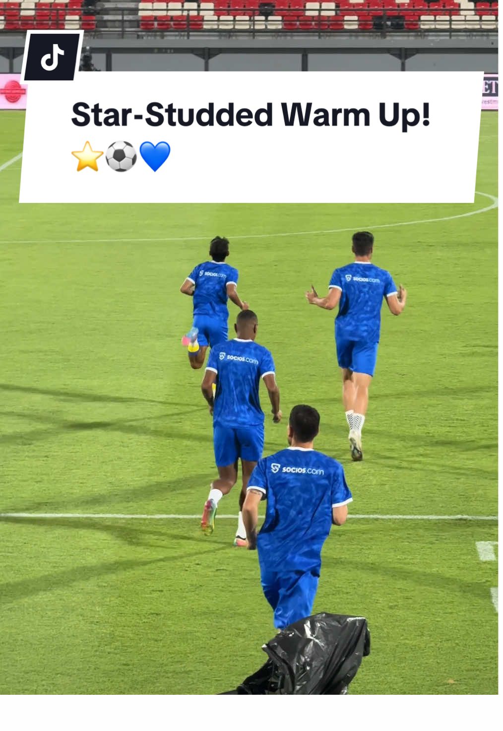 Before kick-off, Persib Bandung’s players took to the pitch for their warm-up session at Kapten I Wayan Dipta Stadium. ⭐⚽ From local heroes to international stars, the atmosphere was filled with excitement as the ‘Singh’ squad prepared for the big match! 🔥💙 #Persita #PersibBandung #BRISuperLeague #Indosoccerjourney #Bobotoh  Saturday, 27 September 2025 Kapten I Wayan Dipta Stadium