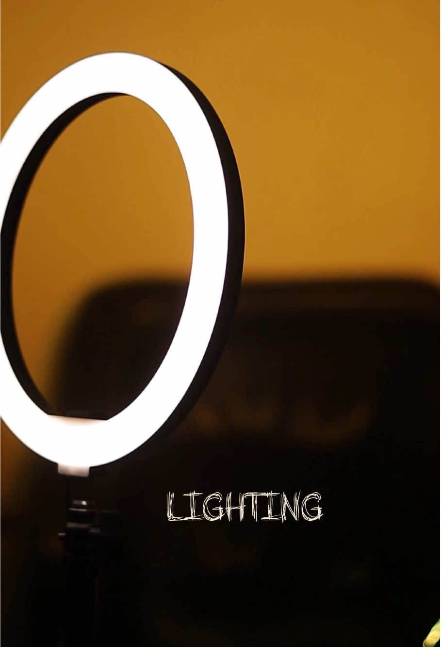 Concep of Leading Lines - Composition Rule - Mobile photography series EPS-11 #mobilephotography #mobilecamera #cameratips #learnphotography #ahmadpixelist 