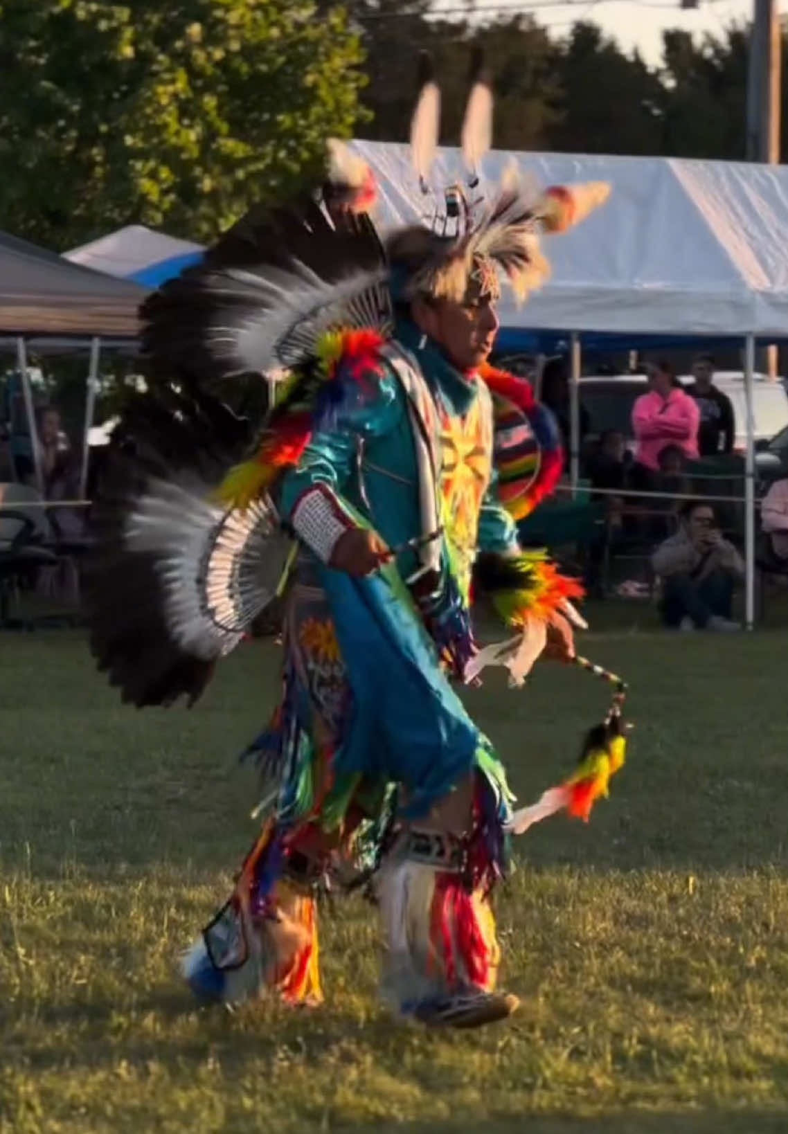Lil' Father & Son Action🔥Men's Fancy Feather #woodytradish #indigenous #nativeamerican #dancer #culture 