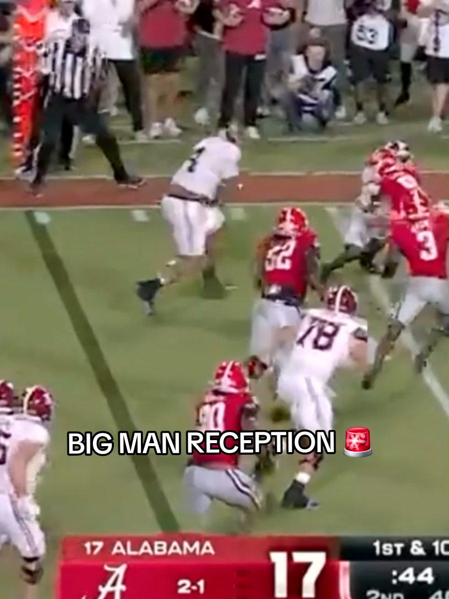 THE RUN AFTER CATCH TOO 👀 @SamsungUS #football #cfb #CollegeFootball #alabama #georgia 