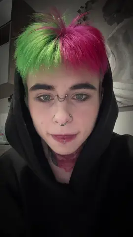#tattoo #piercing #alternative #splittongue 