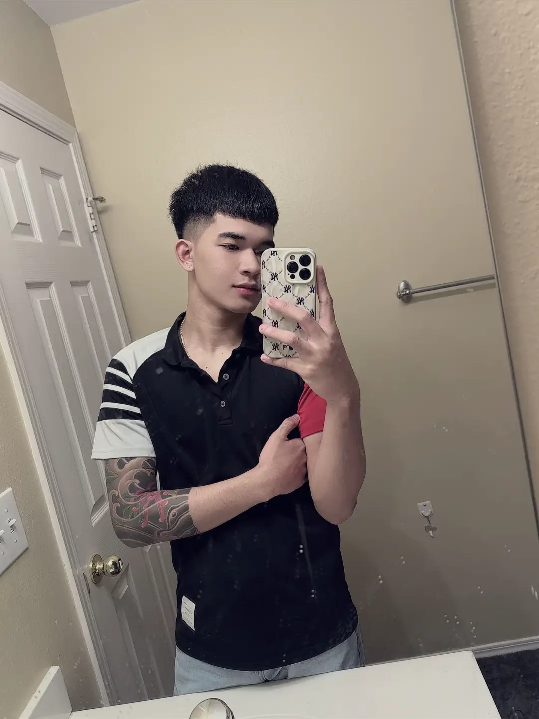 lương tâm giống như thiên phú, có thì có, không thì không, nó căn bản không tồn tại, phải trả giá rất nhiều mới có được…#xh 