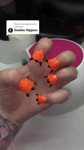 Replying to @peightonnm  Baby duck feet duck nails #ducknails #nailsbyry 