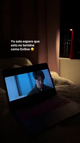 Eun-soo con el niño NO 🙃 #walkingonthinice #kimyoungkwang #kopiykdramas #kdramas #kdramalover 