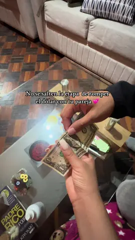 Romper el dólar con tu pareja  #contigo #parejas #dinero 