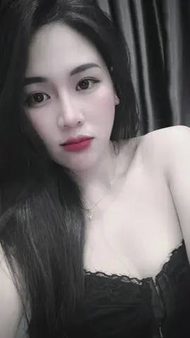Chúc anh không cửa không nhà, vợ con không có, về già ăn xin 