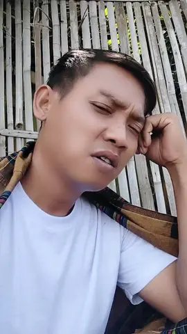 ngeliat orang orang mah pada luyak loyok haya #trending #viralvideo #lucu_ngakak #fyp 