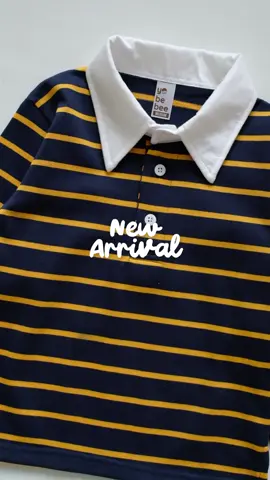 🌟 New Arrivals! 🌟 👕 Levi Stripe Polo by Yobebee Tampil rapi tapi tetap kasual, si kecil bakal makin keren dengan kaos polo salur lengan panjang ini! 🤩 ✨ Motif stripe klasik & kerah putih elegan ✨ Bahan cotton adem & nyaman dipakai seharian ✨ Jahitan rapi & awet, cocok untuk anak aktif ✨ Stylish untuk acara santai hingga semi formal 📏 Size tersedia untuk anak usia 3 – 12 tahun Pilihan tepat buat gaya si kecil yang kece setiap hari! 💙 🛒 Checkout sekarang di: Shopee, TikTok, & Lazada! #Yobebee #LeviStripePolo _ #pakaiananak #bajuanak #kaosanak 