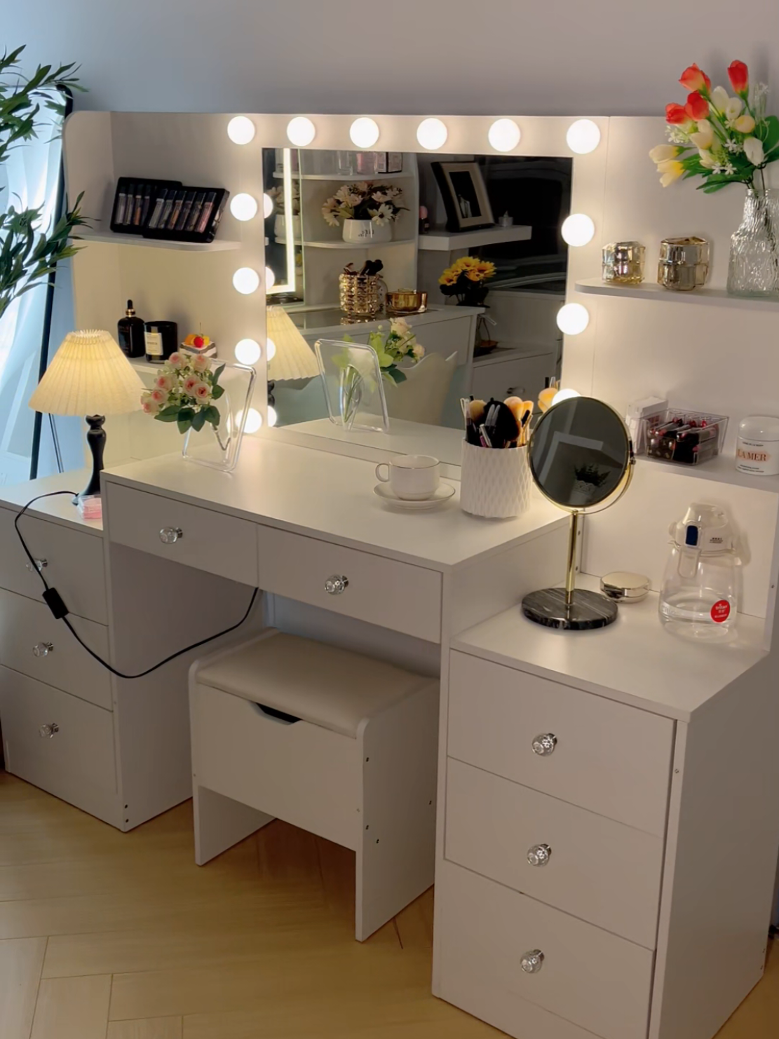 The biggest vanity in our shop!#VOWNER #vanitymirror #vanitymakeup #vanity #makeupvanity 