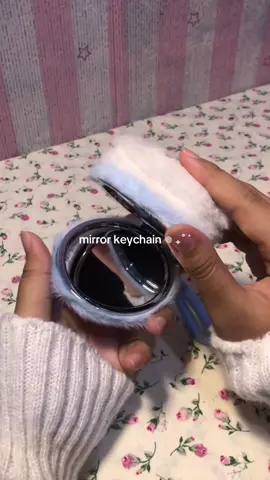 mempermudah hidup aku yg suka lupa bawa kaca 😭🙏🏻 #mirror #keychain #fyp #foryoupage 