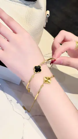 Vòng xinh nhiều màu lựa chọn 