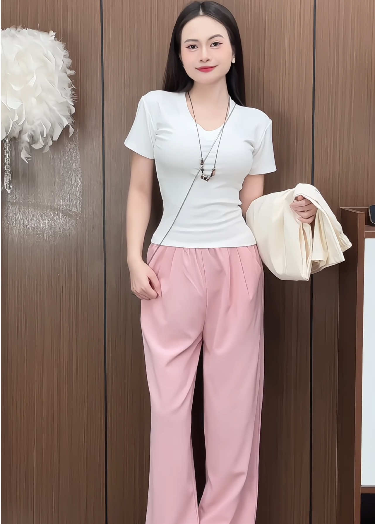 Uiii hôm nay em quần này bị ngáo giá rồi các chị ạ