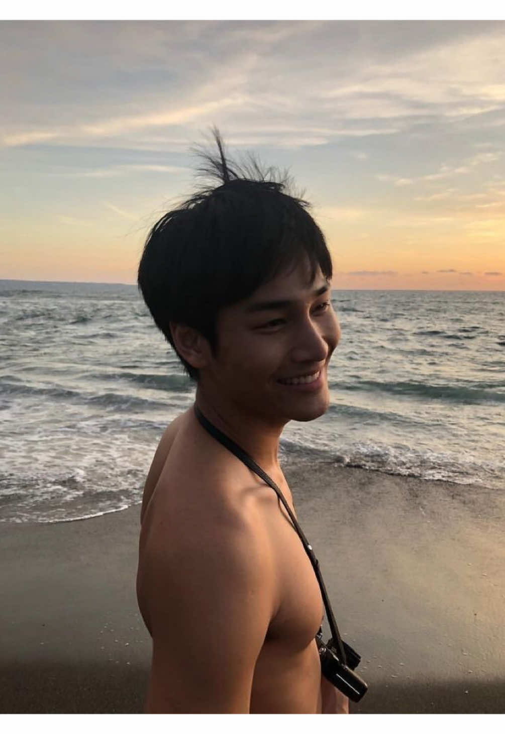 #aponattawin |sou louca nesse moreno #aponnattawin #kinnporschetheseries #shine #thailandactor 